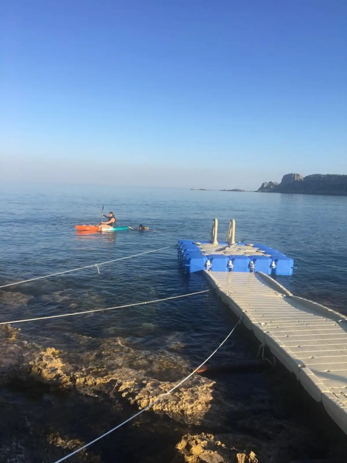 view - sea floating dock(02)